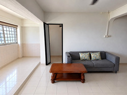 Blk 125 Tampines Street 11 (Tampines), HDB Executive #630907691